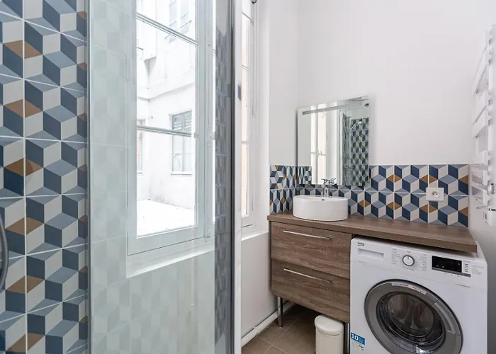 아파트 Guestready - Flat In The Centre *